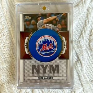 PETE ALONSO TOPPS New York Mets team patch logo card